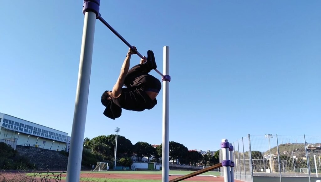 Tuck Front Lever